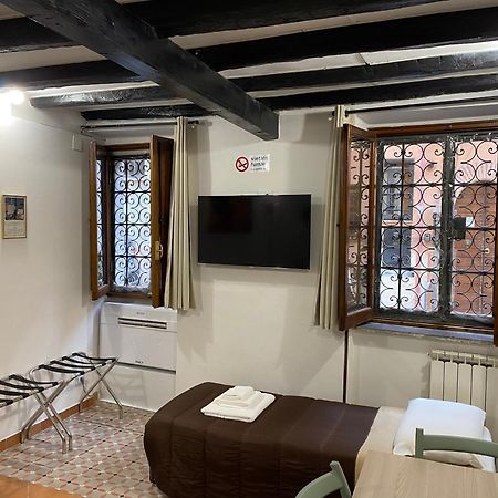 Casa Vicolo Moroni - Trastevere Rom Eksteriør billede